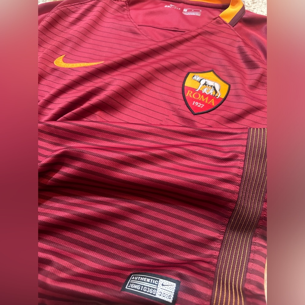 Nike AS Roma 2016 Home Kit